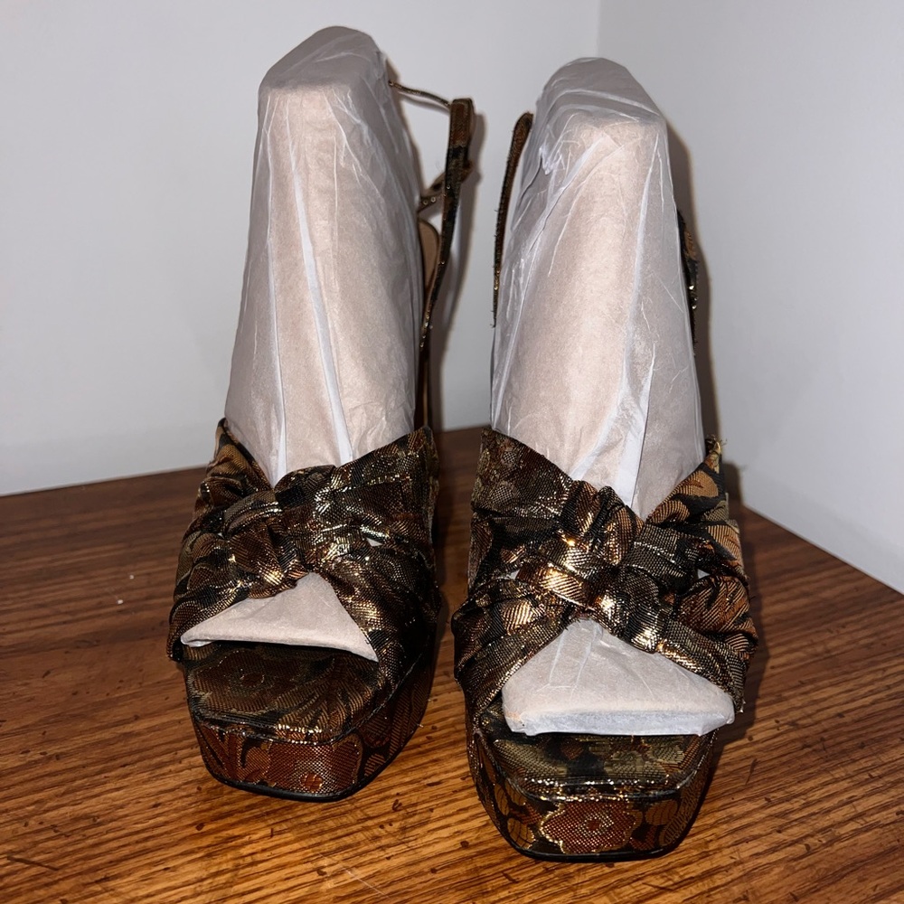 Sam Edelman Kristen Bronze Block Heel Ankle Strap Square Toe Heeled Sandal (8.5)